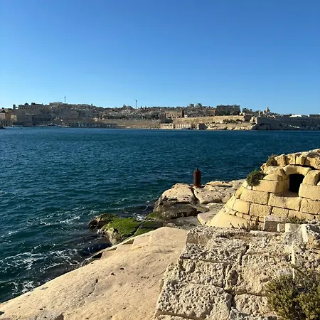 Lägenhet Traditional Maltese Sea View Kalkara