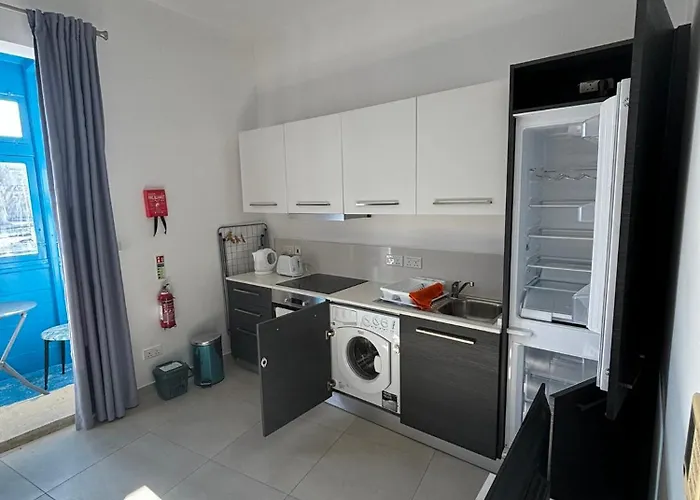 Traditional Maltese Sea View Appartement *