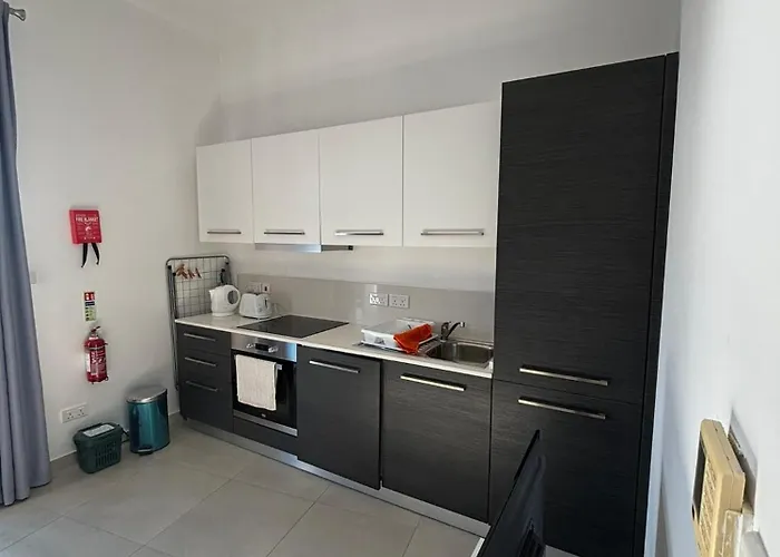 Traditional Maltese Sea View Appartement