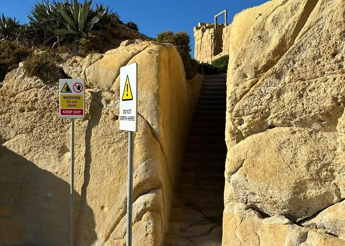 Traditional Maltese Sea View Kalkara