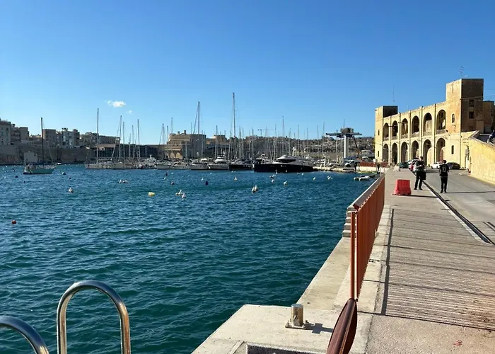 Traditional Maltese Sea View Kalkara